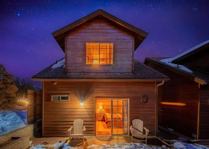 #3 Rainbow Trout - Pet Friendly- Sleeps 6 - Playground & Game Chalet