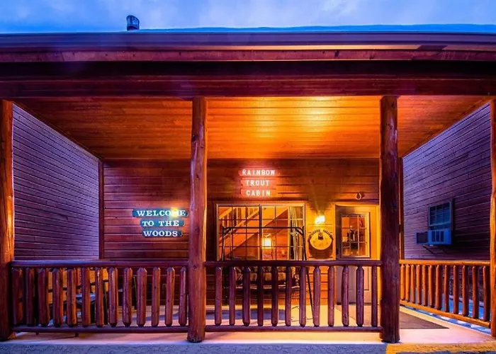 #3 Rainbow Trout - Pet Friendly- Sleeps 6 - Playground & Game Chalet *