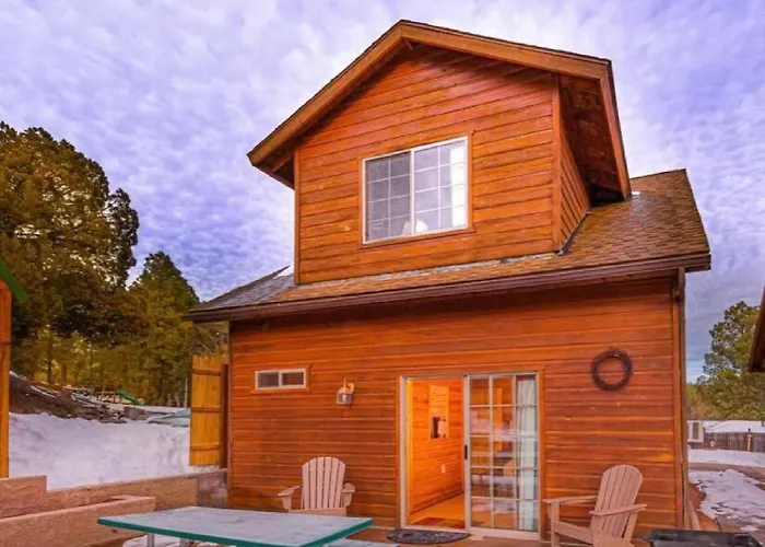 #3 Rainbow Trout - Pet Friendly- Sleeps 6 - Playground & Game Chalet